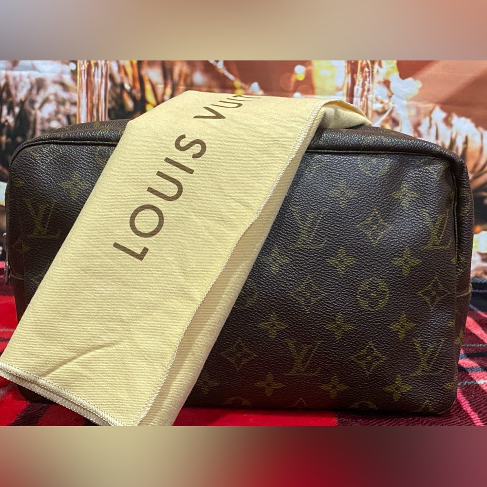 Louis Vuitton Monogram Trousse Toilette 28 Toiletry Pouch - Picture 6 of 6